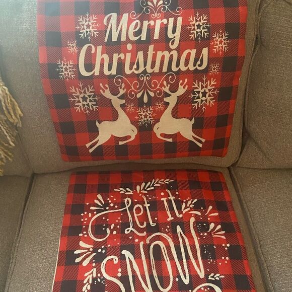 Set of 2 Holiday Pillows Buffalo Check merry Christmas and Let it Snow 17x17 - Picture 1 of 6